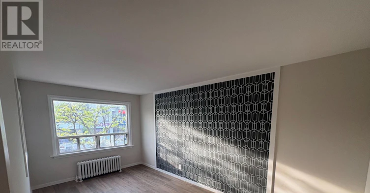 3-245 Lakeshore Road E, Mississauga, ON, L5G 1G8 - 3