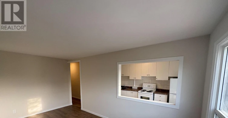 3-245 Lakeshore Road E, Mississauga, ON, L5G 1G8 - 5