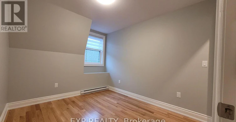 301-157 James Street, Ottawa, ON, K1R 5M4 - 4