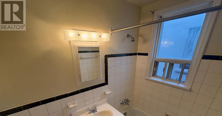 3-247 Lakeshore Road E, Mississauga, ON, L5G 1G8 - 12