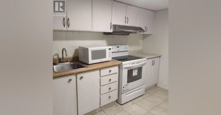 LOWER-3 Glentworth Road, Toronto, ON, M2J 2E4 - 3