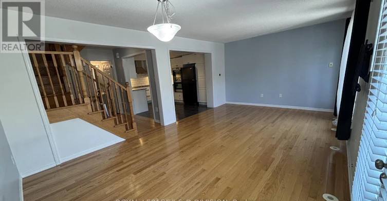 52 Ayers Crescent, Toronto, ON, M1L 0B8 - 9