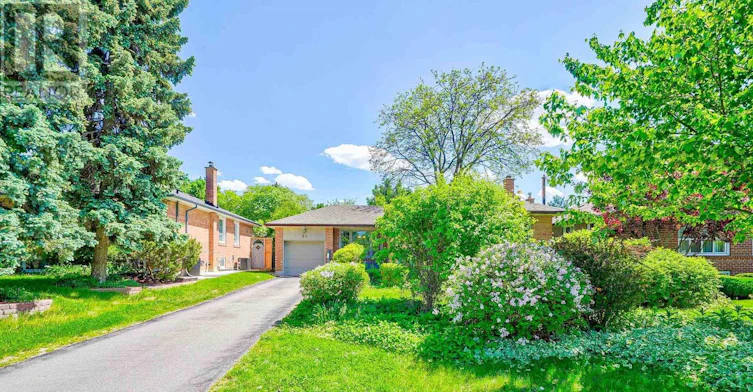 35 Camwood Crescent, Toronto, ON, M3A 3L3 - 2