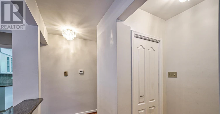35 Camwood Crescent, Toronto, ON, M3A 3L3 - 5