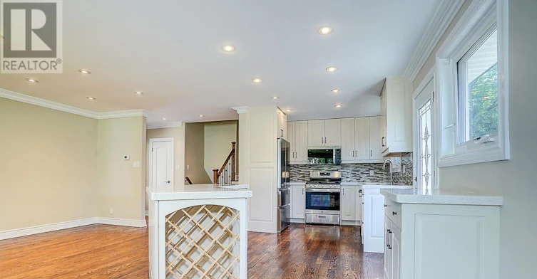 37 Dallington Drive, Toronto, ON, M2J 2G4 - 20