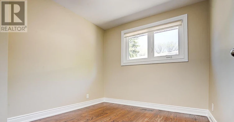 37 Dallington Drive, Toronto, ON, M2J 2G4 - 38