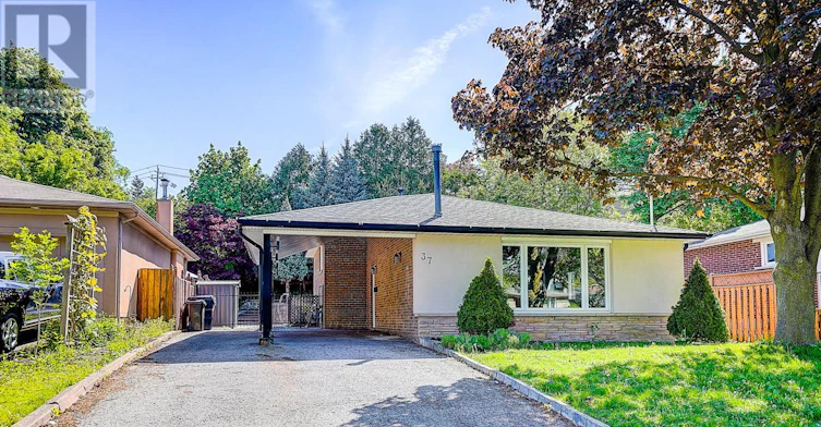 37 Dallington Drive, Toronto, ON, M2J 2G4 - 3