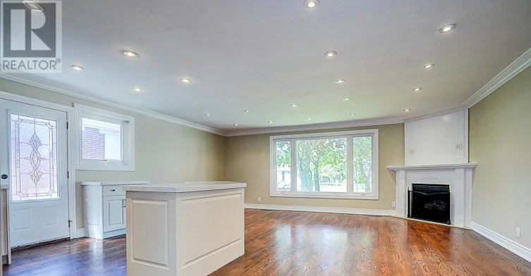37 Dallington Drive, Toronto, ON, M2J 2G4 - 8