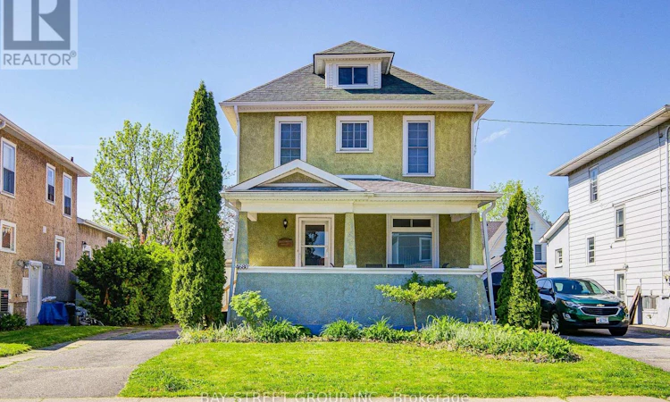 4680 Eastwood Crescent