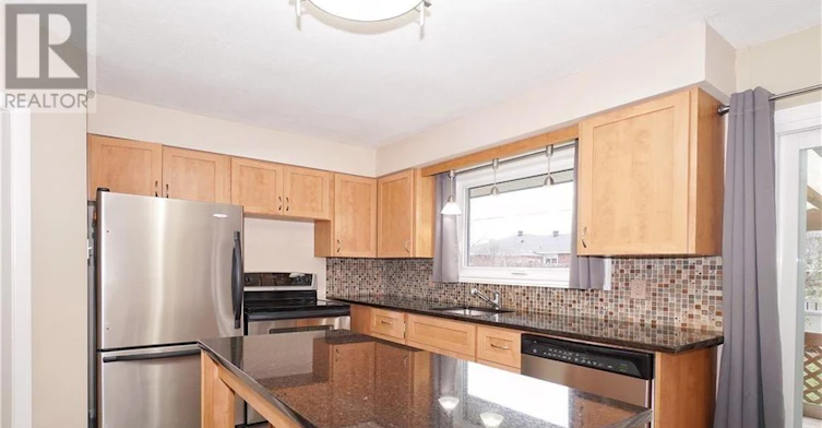 39 Epworth Avenue, Ottawa, ON, K2G 2L8 - 8