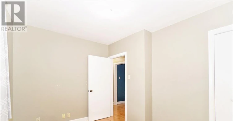 39 Epworth Avenue, Ottawa, ON, K2G 2L8 - 13