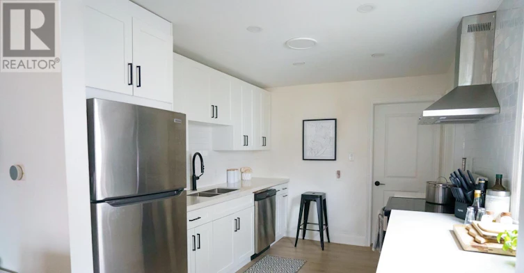 93 Grass Avenue, St. Catharines, ON, L2R 1T2 - 7