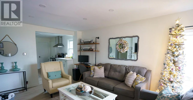 93 Grass Avenue, St. Catharines, ON, L2R 1T2