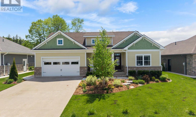 14 Thimbleweed Drive