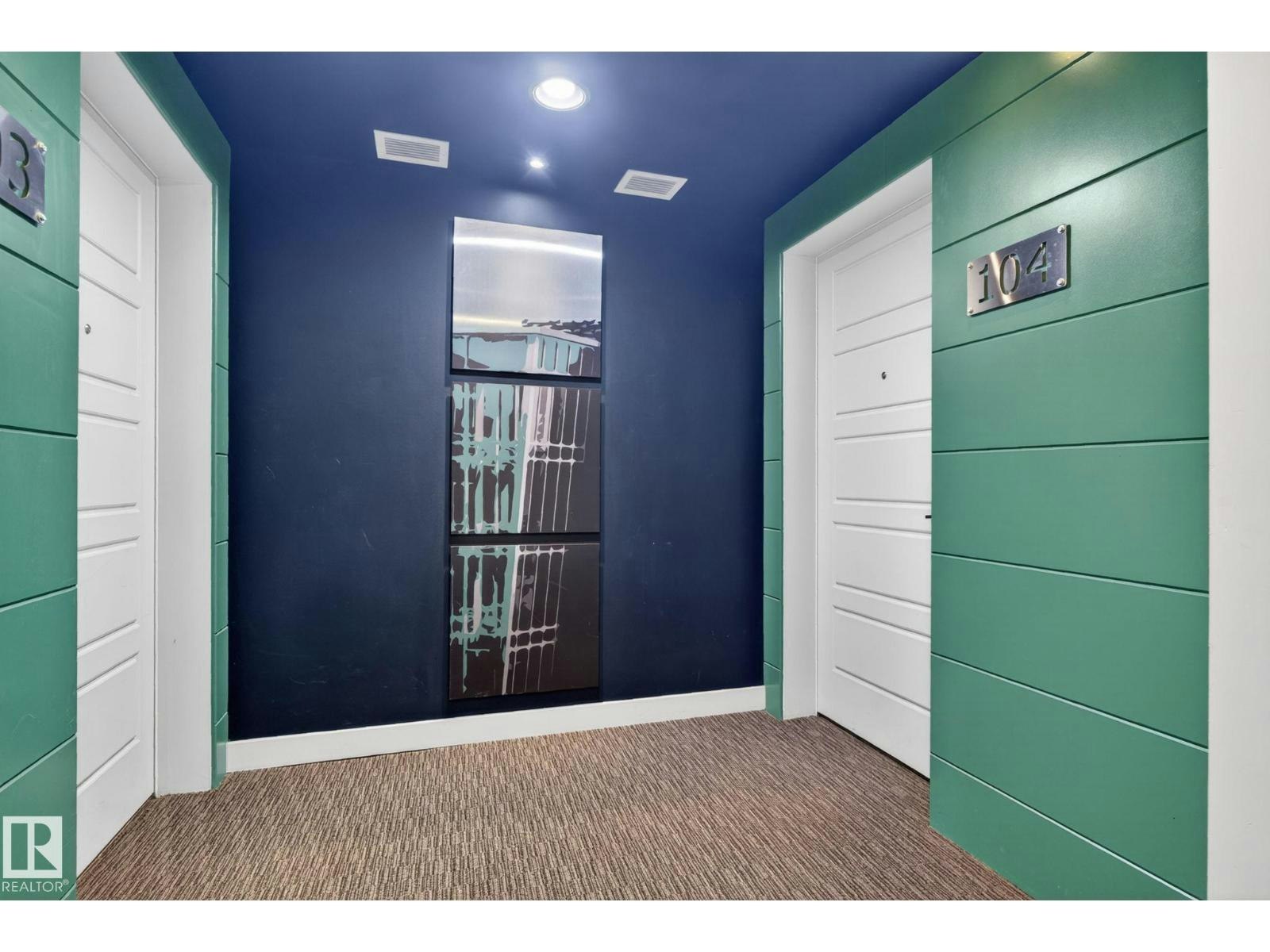104-2588 Anderson Wy SW - 2