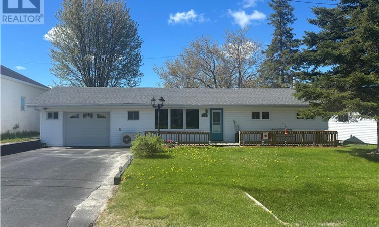 36 Salisbury Avenue