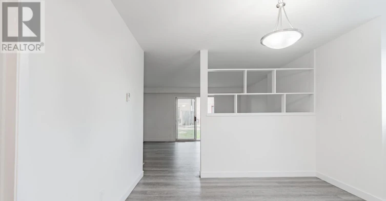 23-44 Romfield Drive, Toronto, ON, M3J 1K3 - 11
