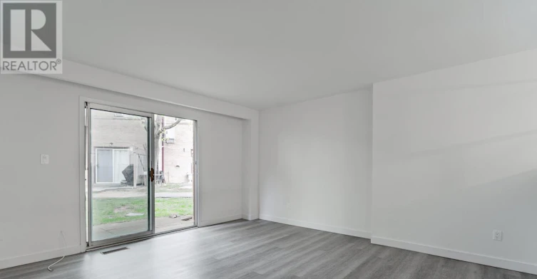 23-44 Romfield Drive, Toronto, ON, M3J 1K3 - 16