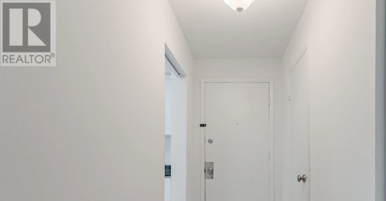 23-44 Romfield Drive, Toronto, ON, M3J 1K3 - 3