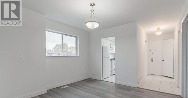 23-44 Romfield Drive, Toronto, ON, M3J 1K3 - 14