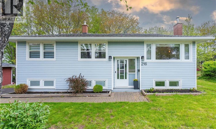 216 Canterbury Avenue
