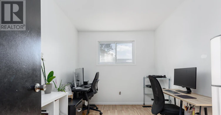 B-660 Grey Street, Brantford, ON, N3S 4Y4 - 16