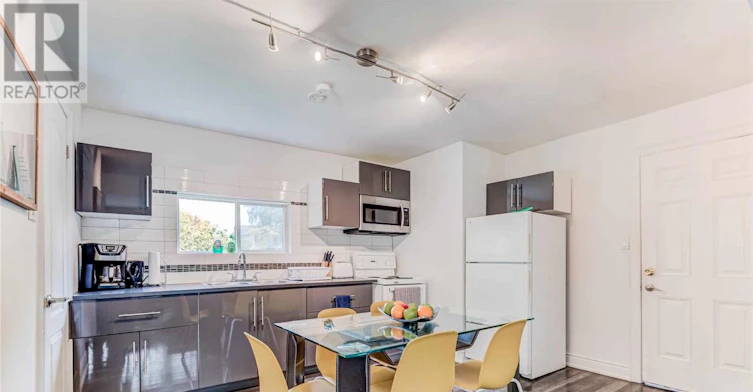 378 Drewry Avenue, Toronto, ON, M2R 2K4 - 9