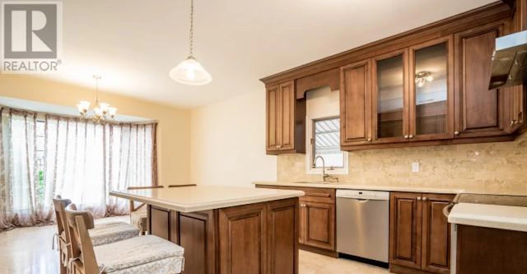 137 Helendale Avenue, Toronto, ON, M4R 1C6 - 4