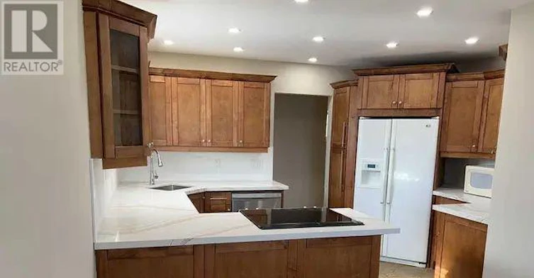 78 Regent Drive, St. Catharines, ON, L2M 3L7 - 2