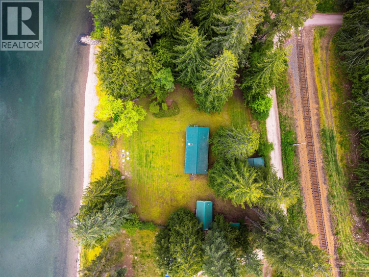 7397 Baxendale Road, Procter, BC, V1L 6R5 - 40