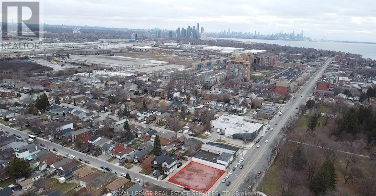 3142 Lake Shore Boulevard W, Toronto, ON, M8V 1L4 - 4