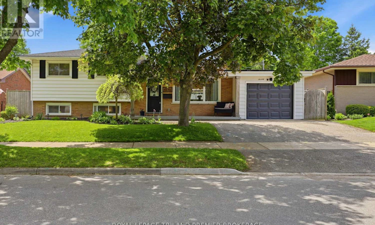 74 Deveron Crescent