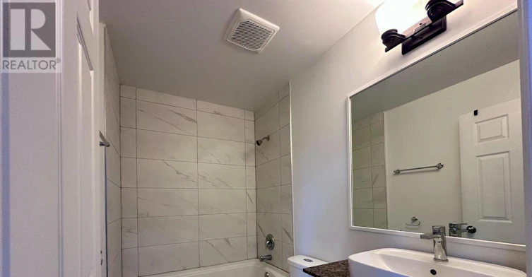UPPER-6 Lapp Street, Toronto, ON, M6N 3W6 - 13