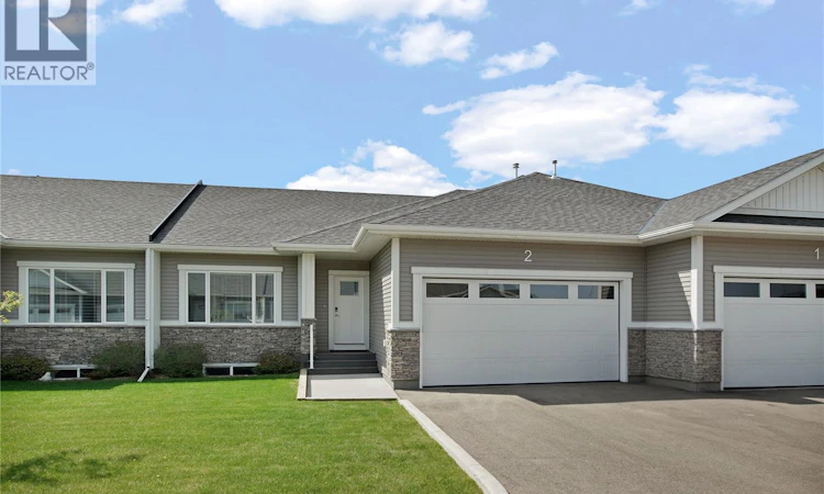2-437 Palmer Crescent