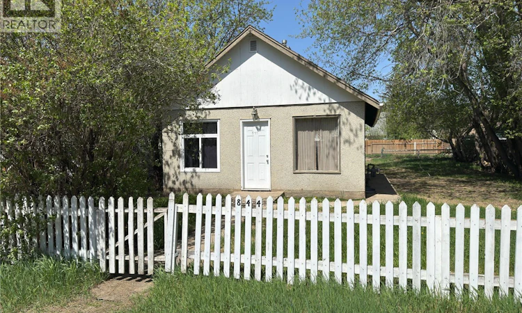 844 13th Street W