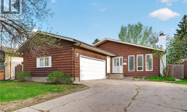 83 Groome Avenue