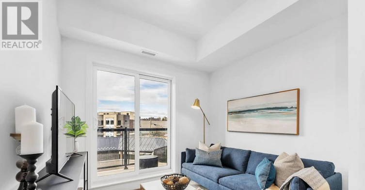 350-37 Danforth Road, Toronto, ON, M1L 0J6 - 2