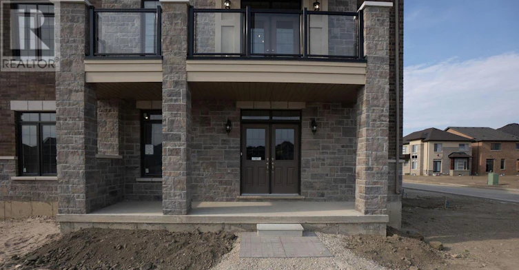70 Keyworth Crescent, Brampton, ON, L6R 4E6 - 2