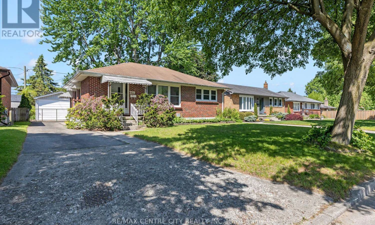 219 Fairway Avenue