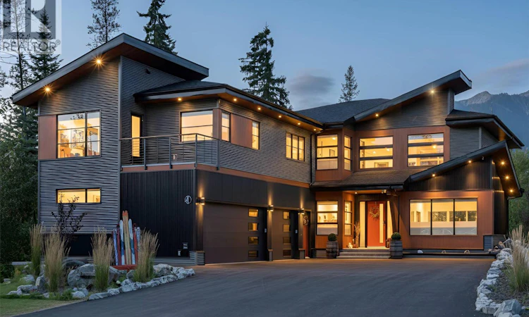 4 Sunset Lane