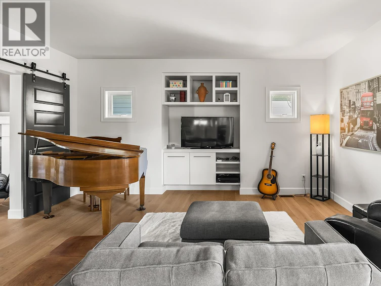 311 Providence Avenue, Kelowna, BC, V1W 5C1 - 13
