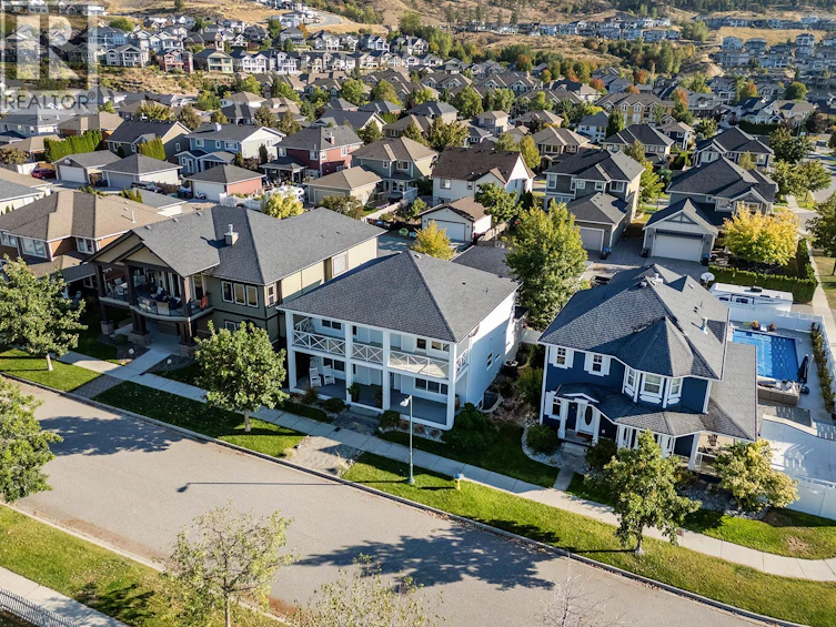 311 Providence Avenue, Kelowna, BC, V1W 5C1 - 3