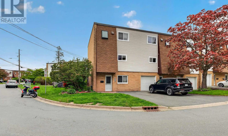 5568 Carriageway Crescent