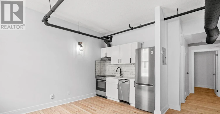 204-330 Clarence Street, London, ON, N6A 6H6