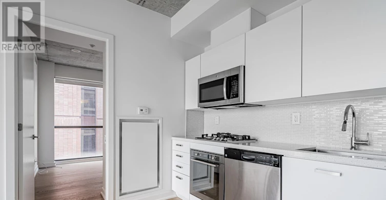 726-39 Brant Street, Toronto, ON, M5V 0M8 - 7