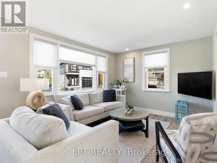 30 Sauble River Road, Lambton Shores, ON, N0M 1T0 - 8