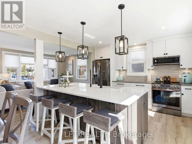 30 Sauble River Road, Lambton Shores, ON, N0M 1T0 - 11
