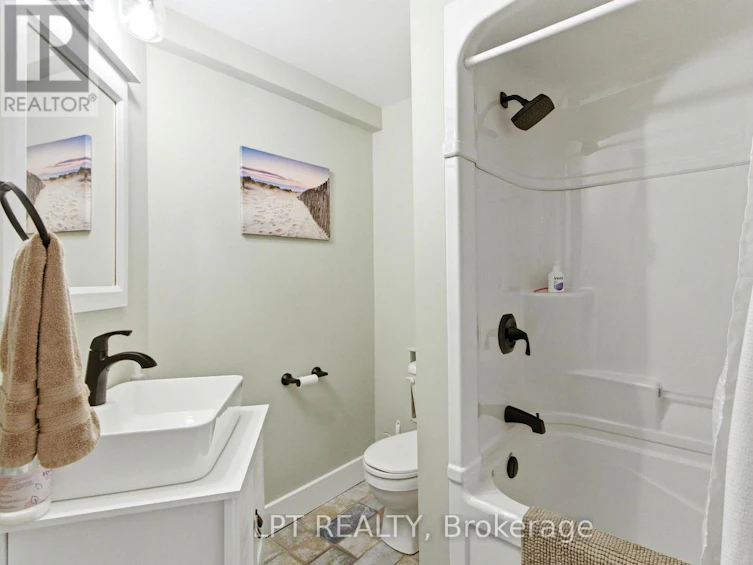 30 Sauble River Road, Lambton Shores, ON, N0M 1T0 - 23