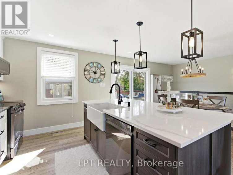 30 Sauble River Road, Lambton Shores, ON, N0M 1T0 - 12