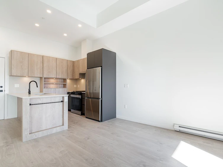 304-19577 65b Avenue, Surrey, BC, V4N 6B5 - 5